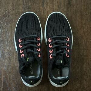 Allbirds Brand New Shoes Size 6